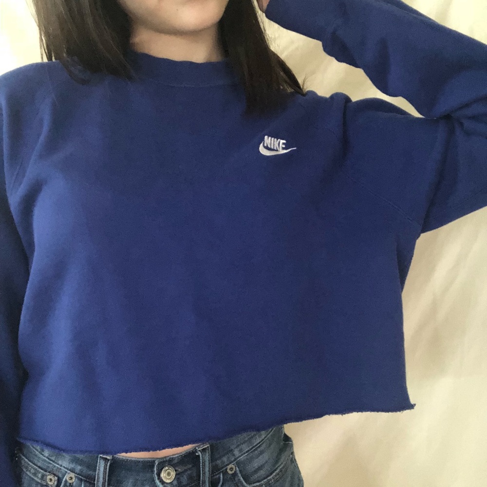 Blue nike cropped sweatshirt